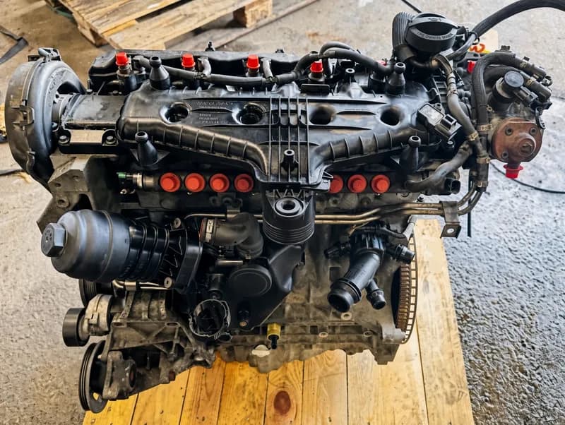 Motor Volvo passande till D5244T
